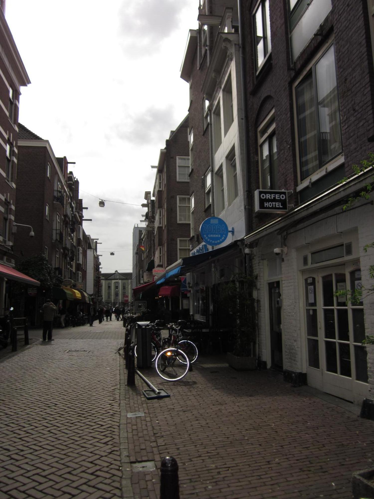 Amsterdam Hostel Uptown Exterior photo